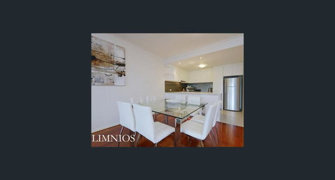 Frankly Francis - Exquisite Executive Apartment - Tourism Search 17