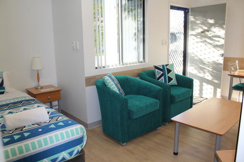 Mandurah Ocean Marina Chalets - Tourism Search 33