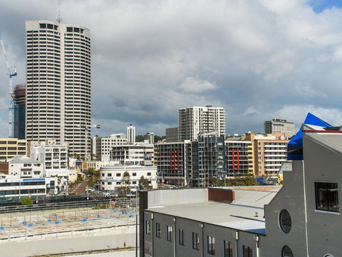 James On The Park - Executive Escapes - Tourism Search 13