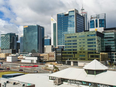 James On The Park - Executive Escapes - Tourism Search 2