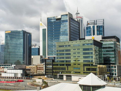 James On The Park - Executive Escapes - Tourism Search 5