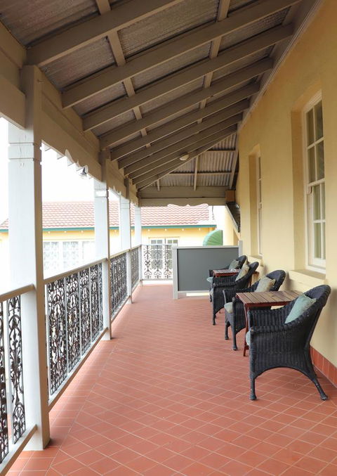 Clifton Motel & Grittleton Lodge - Tourism Search 8