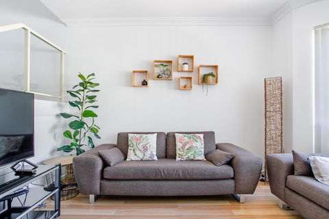 Jane Residence - Tourism Search 4