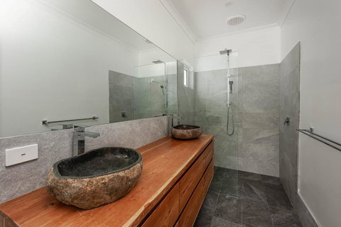 Blue Sky Escapes The Lookout Lancelin - Tourism Search 17