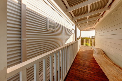 Blue Sky Escapes The Lookout Lancelin - Tourism Search 30