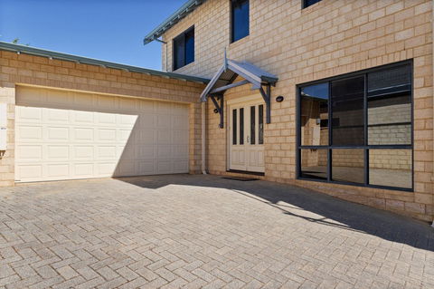 Swanview Ardross Shortstays - Tourism Search 25