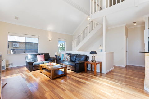 Swanview Ardross Shortstays - Tourism Search 3