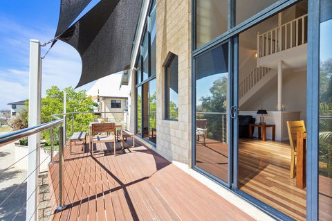 Swanview Ardross Shortstays - Tourism Search 14