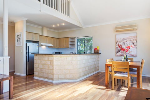 Swanview Ardross Shortstays - Tourism Search 6