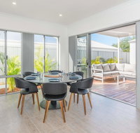 Karrinyup Waters Luxury House Rental - Tourism Search