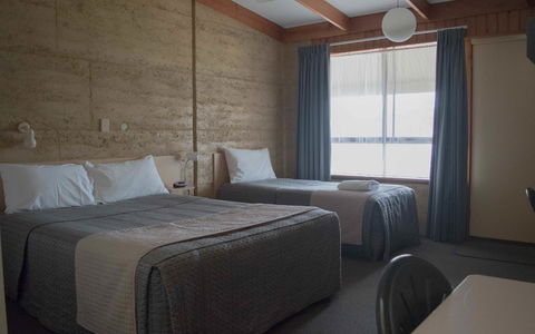 Hopetoun Motel & Chalet Village - Tourism Search 1