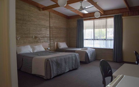 Hopetoun Motel & Chalet Village - Tourism Search 2