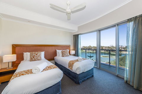 A 406 FANTASTIC OCEAN BEACH And MARINA VIEW APT - MANDURAH - Tourism Search 17