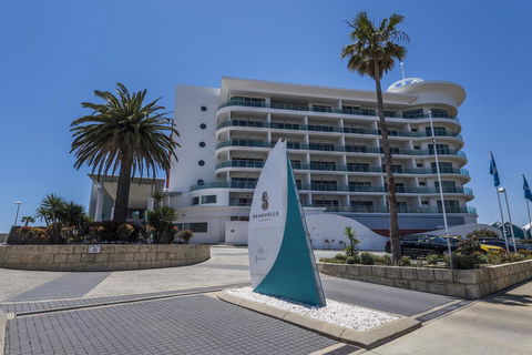 A 406 FANTASTIC OCEAN BEACH And MARINA VIEW APT - MANDURAH - Tourism Search 3