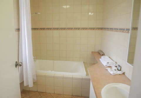 Esplanade Hotel Busselton - Tourism Search 37