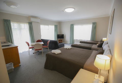 Esplanade Hotel Busselton - Tourism Search 35