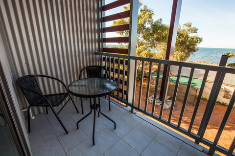 Beadon Bay Hotel - Tourism Search 7