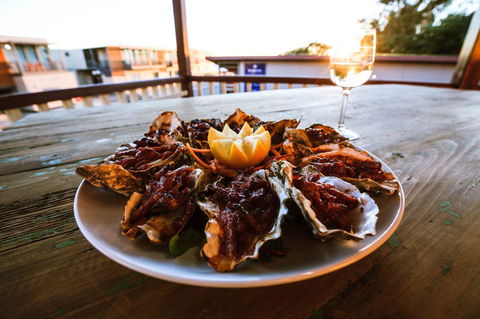 Beadon Bay Hotel - Tourism Search 23