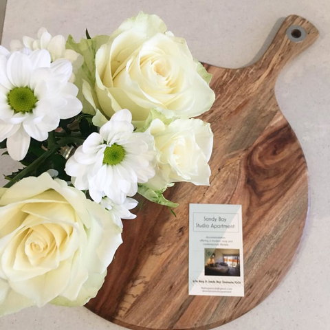 Sandy Bay Studio Apartment - Tourism Search 8