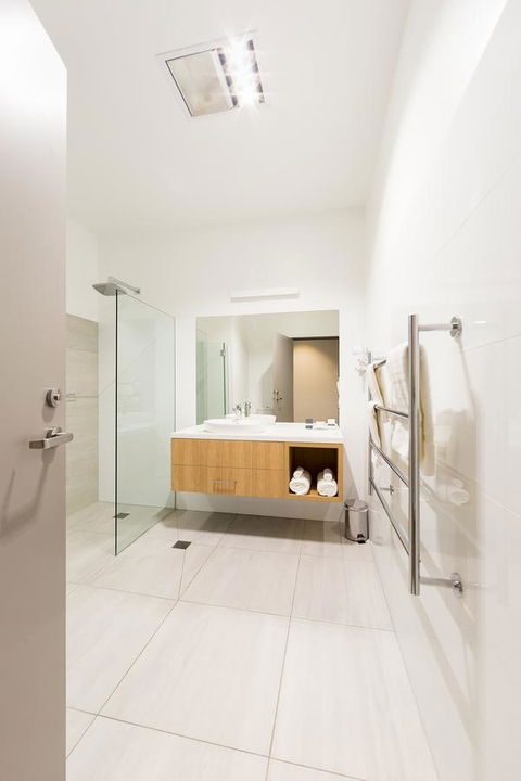 Customs House Hotel - Tourism Search 35