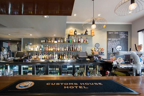 Customs House Hotel - Tourism Search 33
