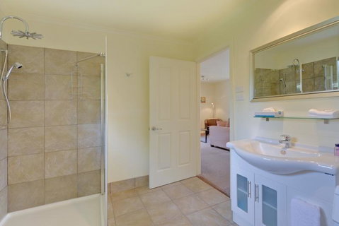 Aloft Boutique Accommodation - Tourism Search 3