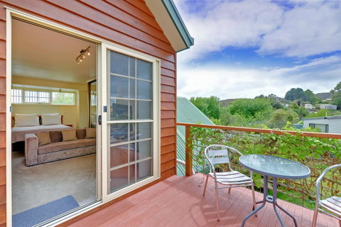 Aloft Boutique Accommodation - Tourism Search 11