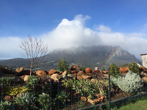 Manna Hill Farm - Tourism Search 25