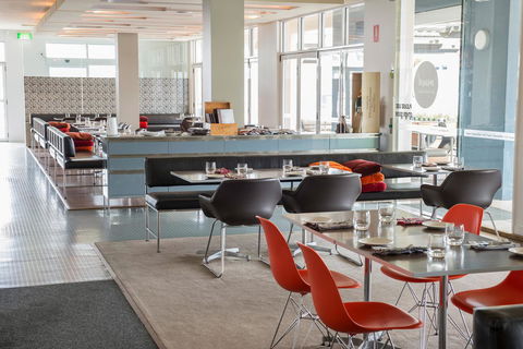 Peppers Seaport Hotel - Tourism Search 35