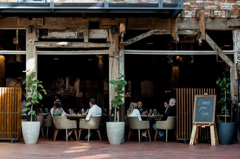 The Henry Jones Art Hotel - Tourism Search 7