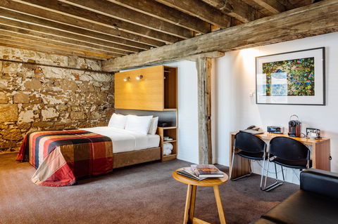 The Henry Jones Art Hotel - Tourism Search 42