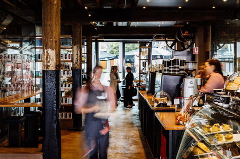 The Henry Jones Art Hotel - Tourism Search 21