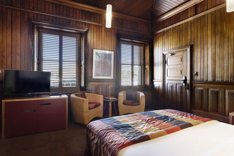The Henry Jones Art Hotel - Tourism Search 44