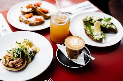The Henry Jones Art Hotel - Tourism Search 24