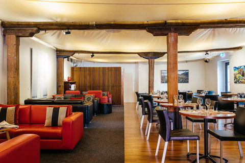 The Henry Jones Art Hotel - Tourism Search 32