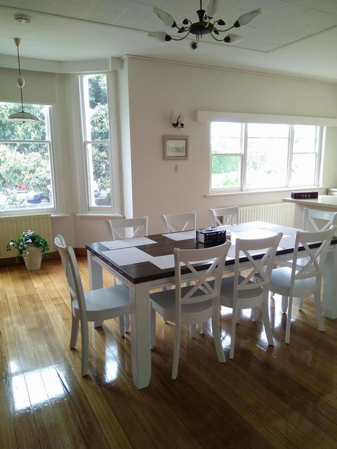 Riverbank Villa - Tourism Search 15