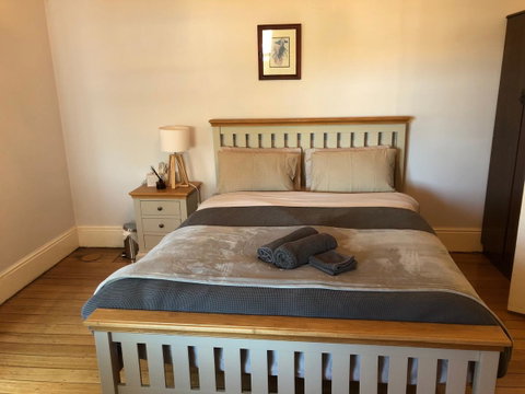 Riverbank Villa - Tourism Search 1