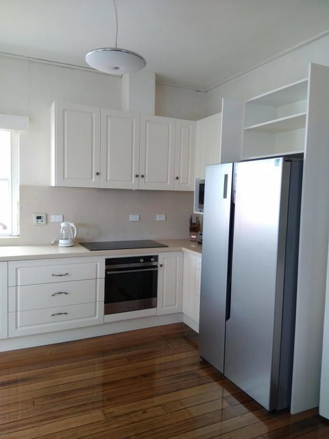 Riverbank Villa - Tourism Search 16