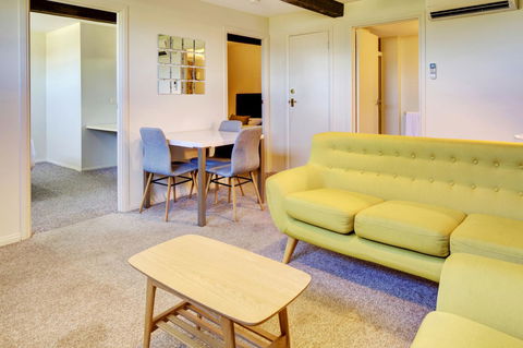 The Richmond Arms Hotel - Tourism Search 3