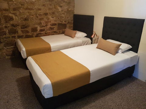 The Richmond Arms Hotel - Tourism Search 8