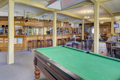 The Richmond Arms Hotel - Tourism Search 13
