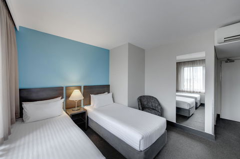 Travelodge Hotel Hobart - Tourism Search 11