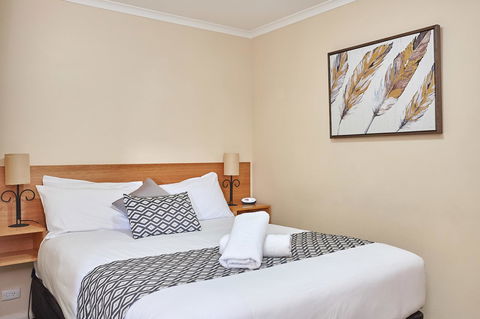Elphin Serviced Apartments - Tourism Search 4