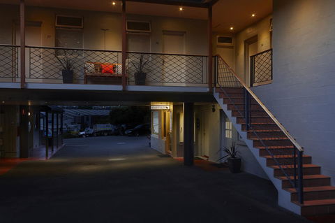 Elphin Serviced Apartments - Tourism Search 20