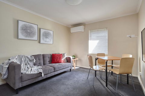 Elphin Serviced Apartments - Tourism Search 10