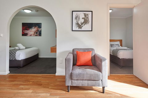 Elphin Serviced Apartments - Tourism Search 5