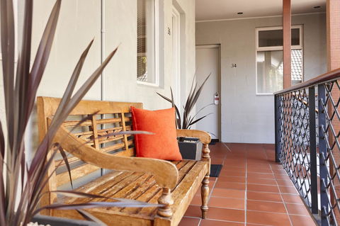 Elphin Serviced Apartments - Tourism Search 17