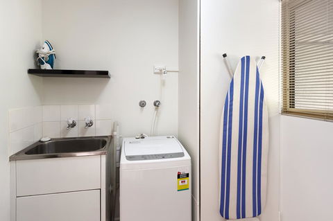 Elphin Serviced Apartments - Tourism Search 28