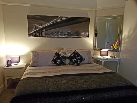 Two Up On York - Tourism Search 10