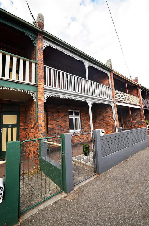 Two Up On York - Tourism Search 8